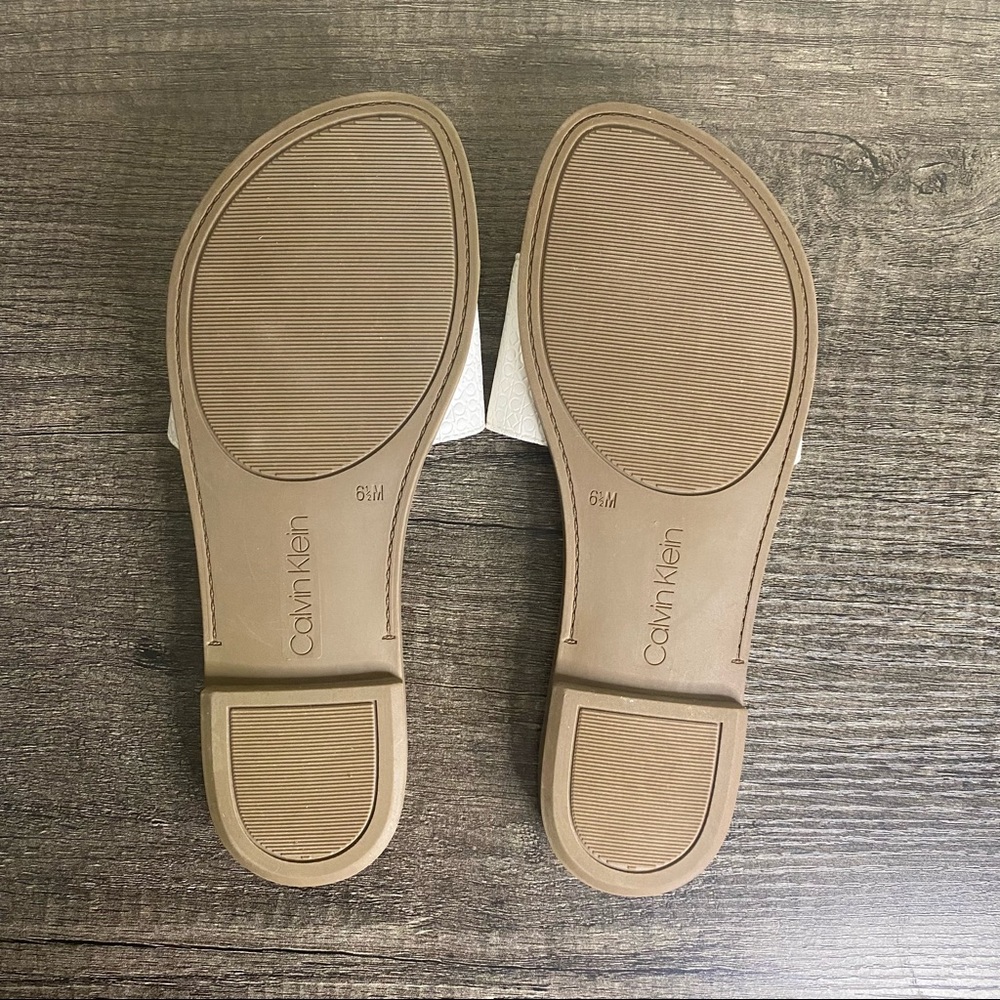 Calvin Klein White Slip-On Sandal Size 6.5 - Picture 5 of 6